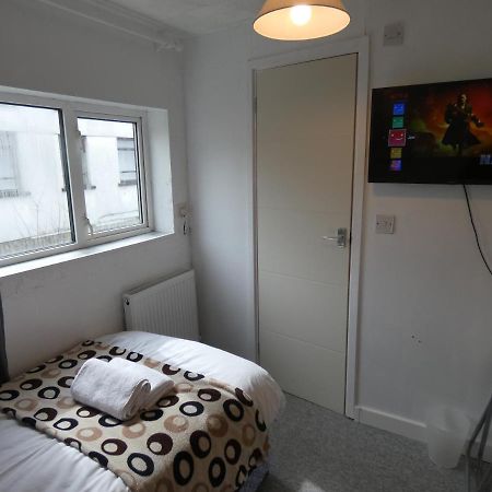 Bridge Street En Suite Rooms Merthyr Tydfil Exterior foto